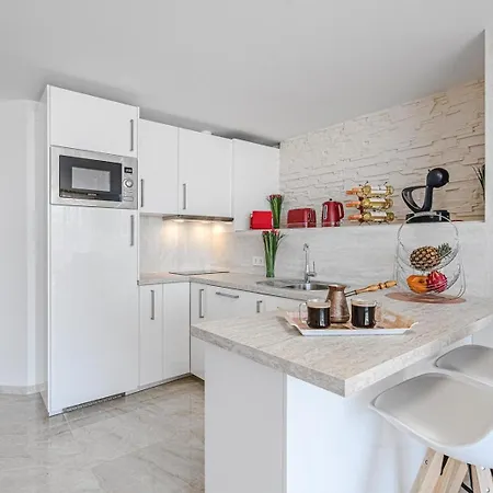 Apartment Magaly *